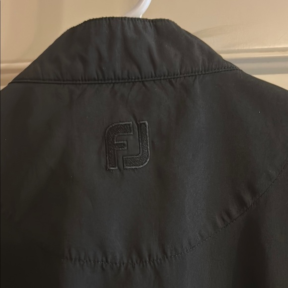 FootJoy Black Sleeveless Golf Vest Polyester V-Neck - Picture 3 of 3